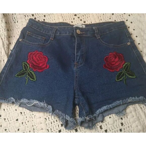 Gazoz‎ Jean Women's Juniors Shorts Size 9 Red Roses Embroidery Y2K Retro Denim - Picture 1 of 7